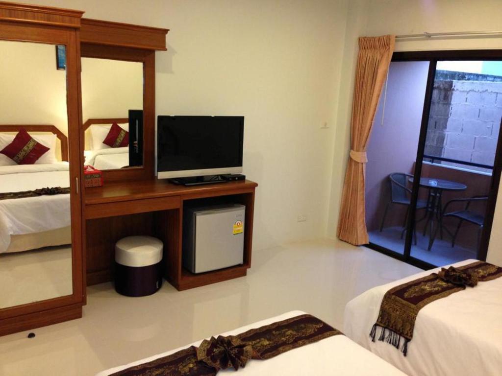Phuket Airport Inn Ban Bo Han Pokoj fotografie