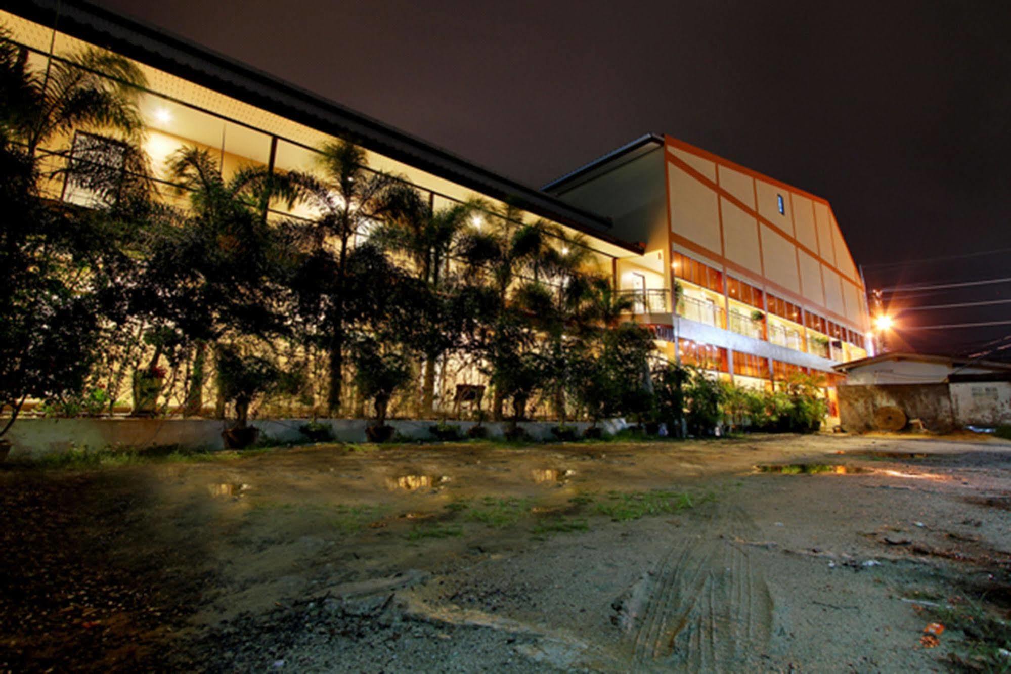 Phuket Airport Inn Ban Bo Han Exteriér fotografie